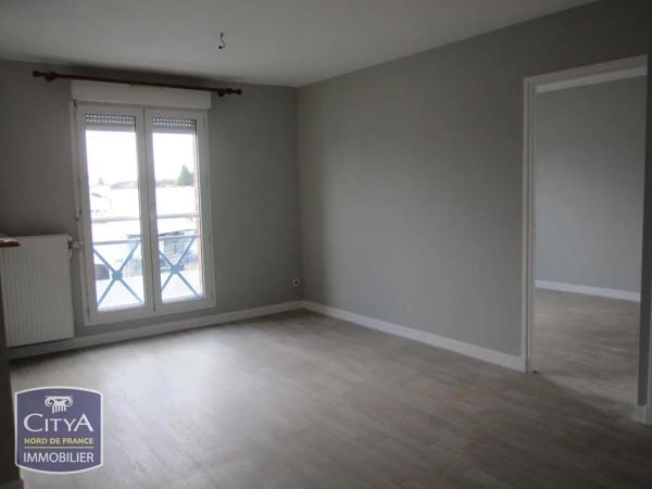 Appartement à louer 2 pièces 46.15m² Cambrai (59400)