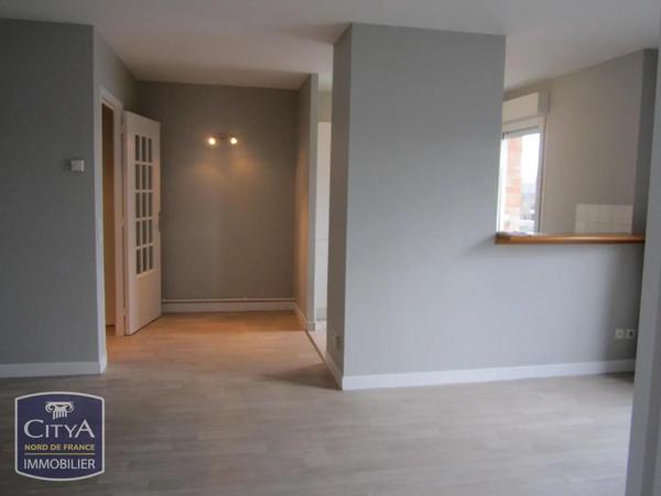 Appartement à louer 2 pièces 46.15m² Cambrai (59400)