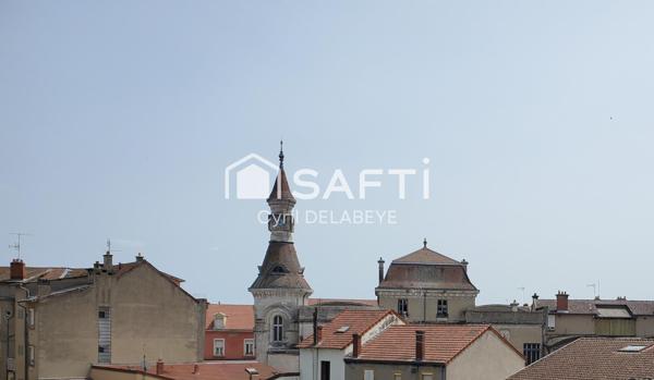 Appartement T3+1 sous combles, 100m2 carrez, à rénover proche de toutes commodités