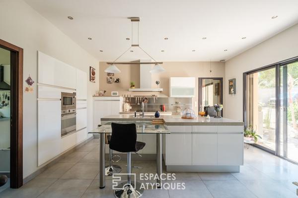 Villa contemporaine aux accents méditerranéens