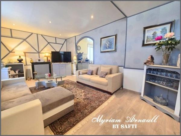 Grande maison de ville avec jardin