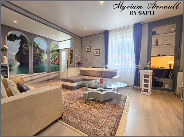 Grande maison de ville avec jardin