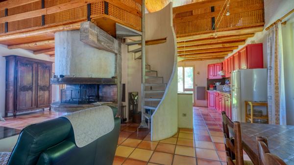 Propriété Bastia - Cardo maison 165 m2 avec terrain de 4500 m2 vue mer et piscine