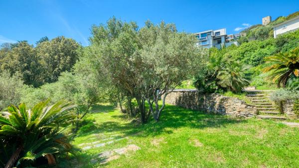 Propriété Bastia - Cardo maison 165 m2 avec terrain de 4500 m2 vue mer et piscine