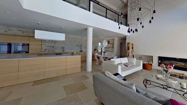 PROPRIÉTÉ À VENDRE GORDES (84)