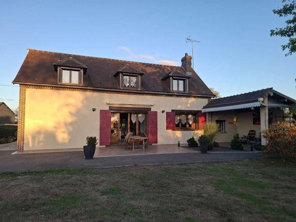 // A SAISIR  Maison de campagne proche Verneuil d'Avre & d'Iton 8 pièces 133m2 + terrain 1720m²