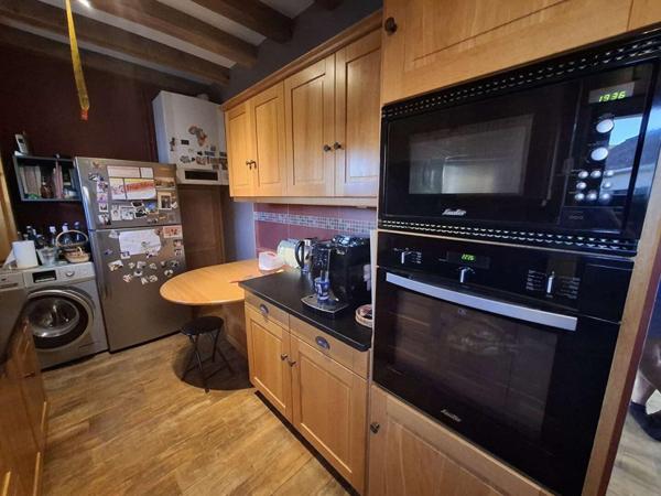 // A SAISIR  Maison de campagne proche Verneuil d'Avre & d'Iton 8 pièces 133m2 + terrain 1720m²