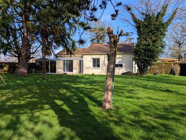 Maison plain-pied 140,5 m² - BRETIGNOLLES (79)