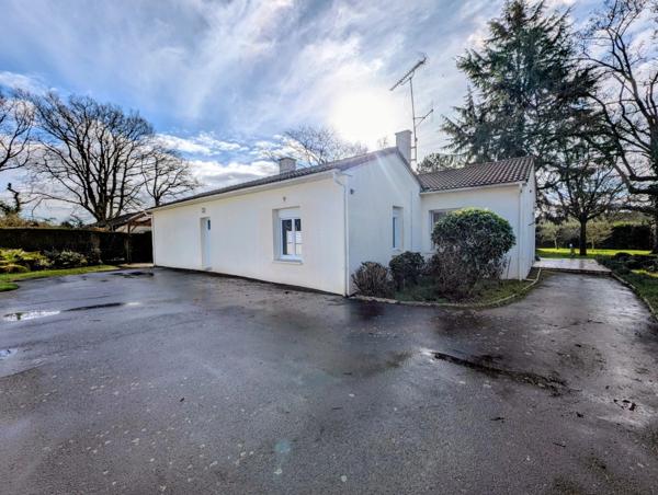 Maison plain-pied 140,5 m² - BRETIGNOLLES (79)