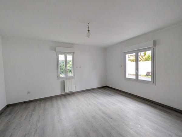 Maison plain-pied 140,5 m² - BRETIGNOLLES (79)