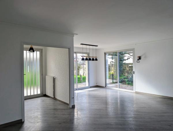 Maison plain-pied 140,5 m² - BRETIGNOLLES (79)