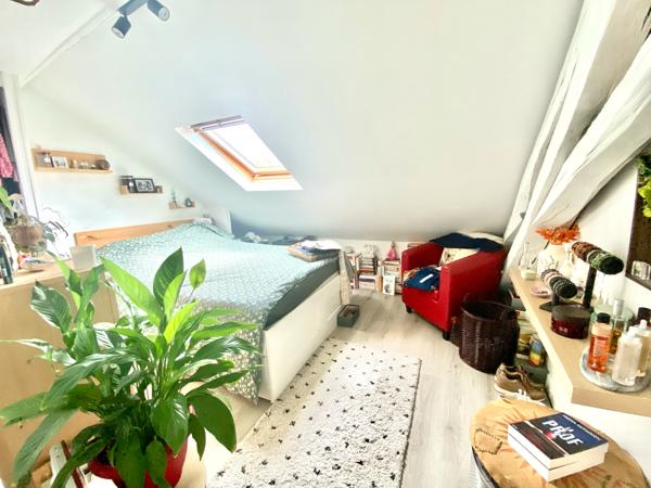 APPARTEMENT T3 atypique en plein centre de POITIERS