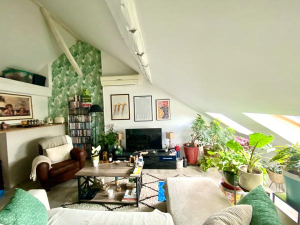 APPARTEMENT T3 atypique en plein centre de POITIERS