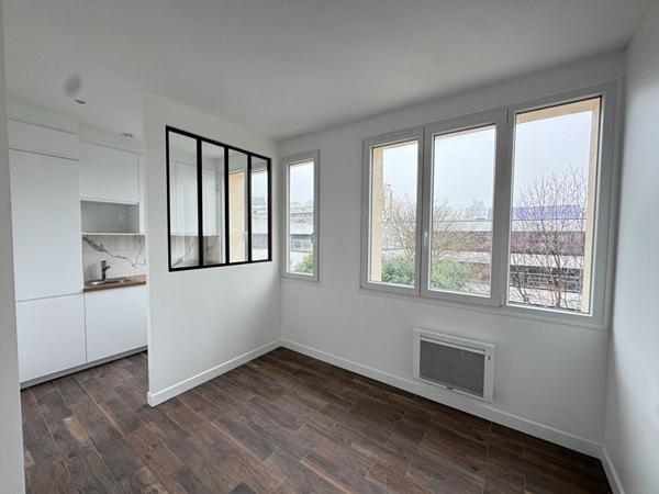 STUDIO / 17.15m² / IVRY-SUR-SEINE