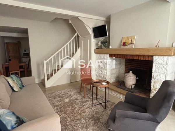 Appartement de ville rénové, 2 chambres, cheminée