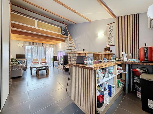 Maison Orange d'environ 116 m²