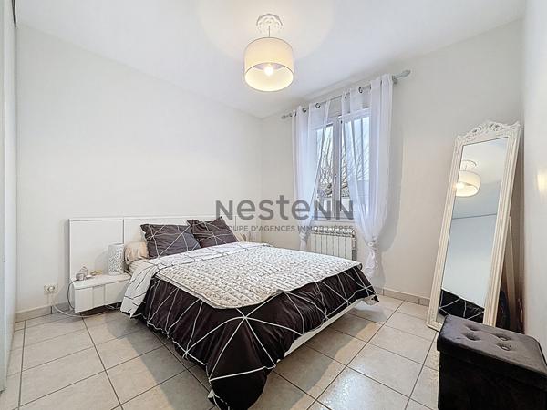 Maison Orange d'environ 116 m²