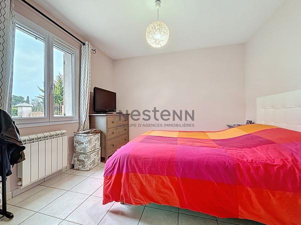 Maison Orange d'environ 116 m²