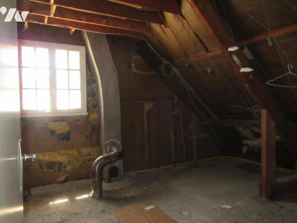 MAISON 4 CHAMBRES + HANGAR