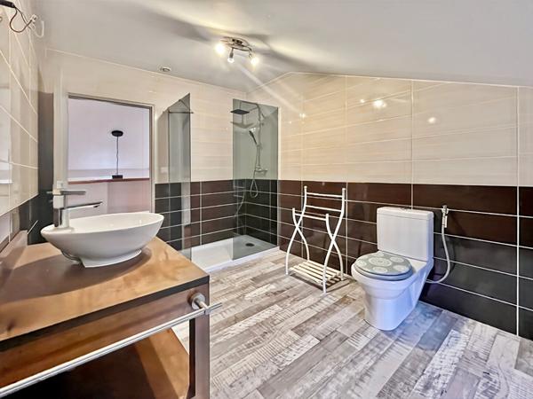 À vendre - Maison familiale en pierre à la campagne