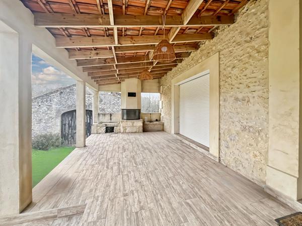 À vendre - Maison familiale en pierre à la campagne