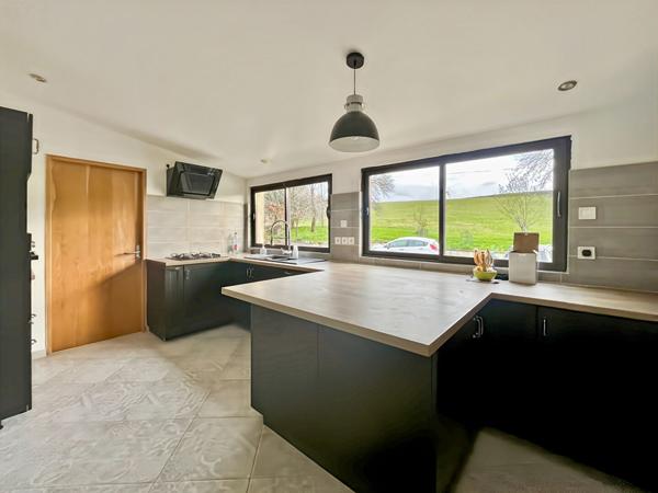 À vendre - Maison familiale en pierre à la campagne