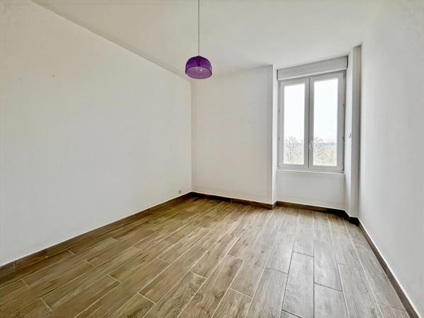 À vendre - Maison familiale en pierre à la campagne