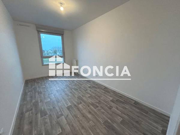 Location Appartement 3 pièces 59.95 m² - 4 RUE JEAN JAURES Colombelles 14460