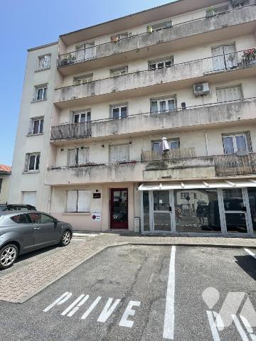 Appartement de type V avec cave et garage