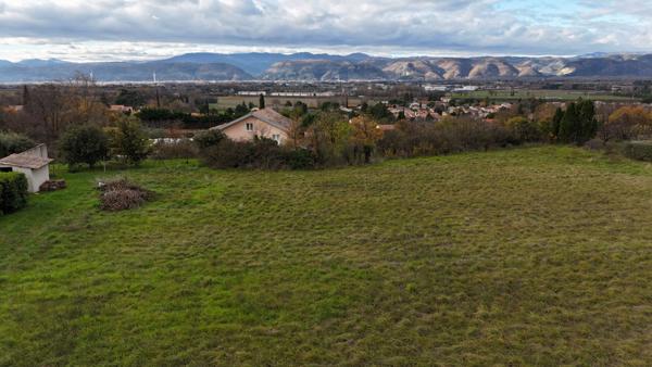 EXCLUSIVITE - PARCELLE TERRAIN DE 1140 M² CONSTRUCTIBLE A LORIOL