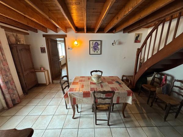 Maison à SAINT-PIERRE-DES-NIDS, 53370 - 6 pièces 140m²