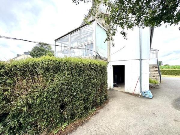 Maison 3 chambres + hangar