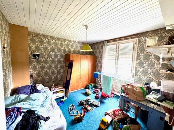 Maison 3 chambres + hangar