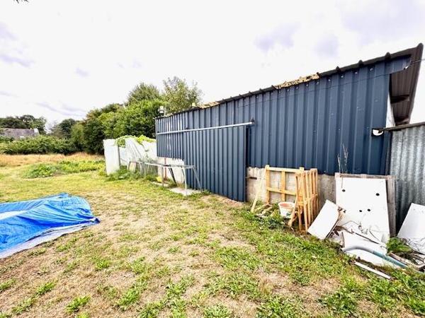 Maison 3 chambres + hangar