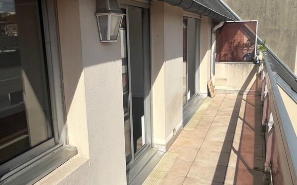 Appartement à vendre    1 pièce • 27,50 m2 Vincennes