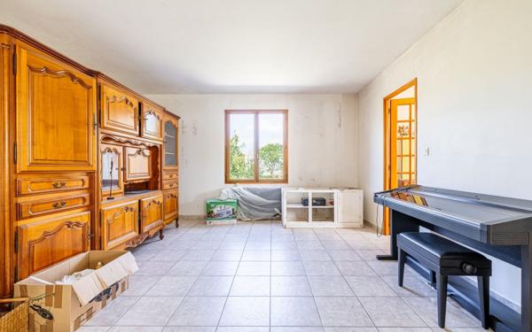 Maison à vendre    4 pièces •  Saint-Just-Luzac