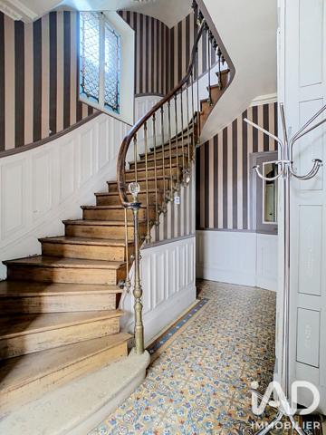 Maison à vendre 7 pièces 230 m² Fère-Champenoise