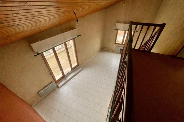 A VENDRE Appartement T1 Bis en duplex centre ville Mont De Marsan grande terrasse