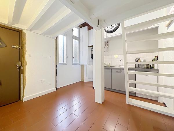 Studio de 19m² et cave.