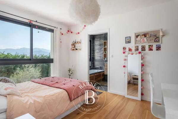 Coublevie, Maison 5 Chambres -  209 m² à vendre