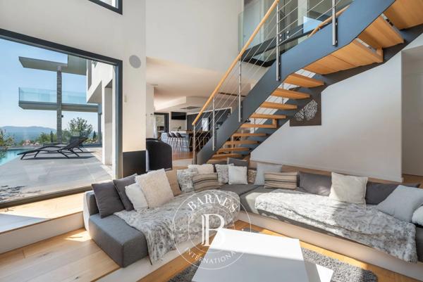 Coublevie, Maison 5 Chambres -  209 m² à vendre