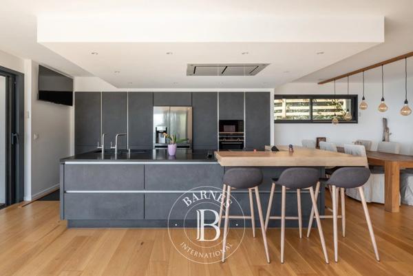Coublevie, Maison 5 Chambres -  209 m² à vendre