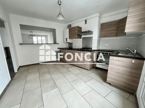 Location Appartement 3 pièces 80.38 m² - 17 RUE GUILBAUD Brest 29200