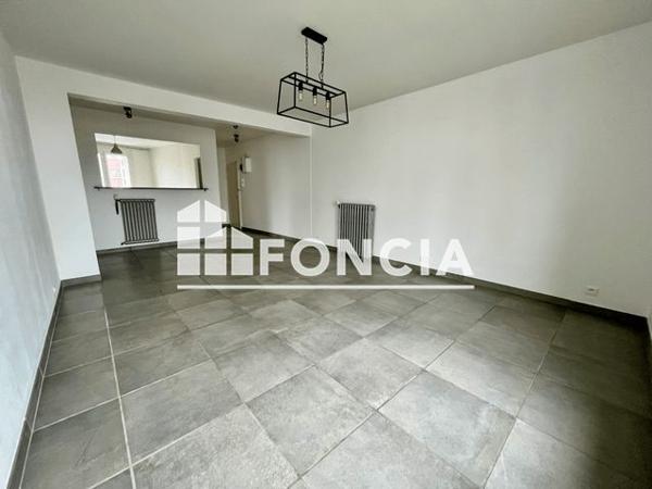 Location Appartement 3 pièces 80.38 m² - 17 RUE GUILBAUD Brest 29200