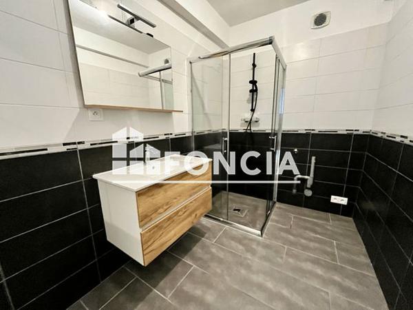 Location Appartement 3 pièces 80.38 m² - 17 RUE GUILBAUD Brest 29200