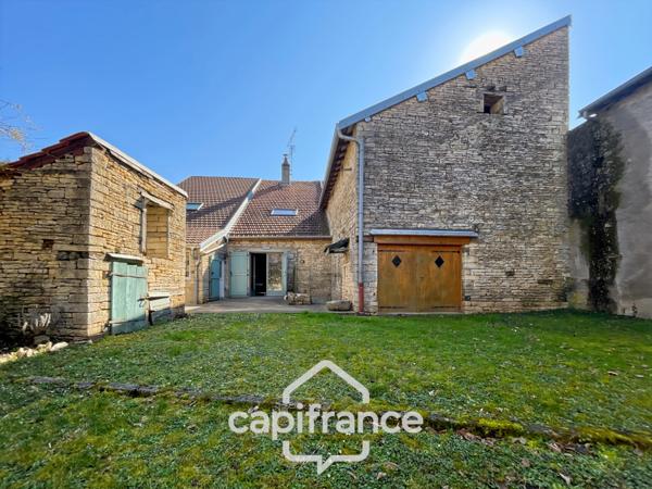 Coup de Coeur, propriété de 170m2 (avec nombreuses dépendances)