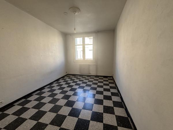 Avignon (84000) APPARTEMENT T4 DE 90M2