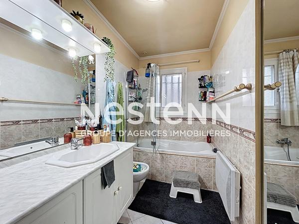 Maison Roquebrune Sur Argens 7 pièce(s) 171m2