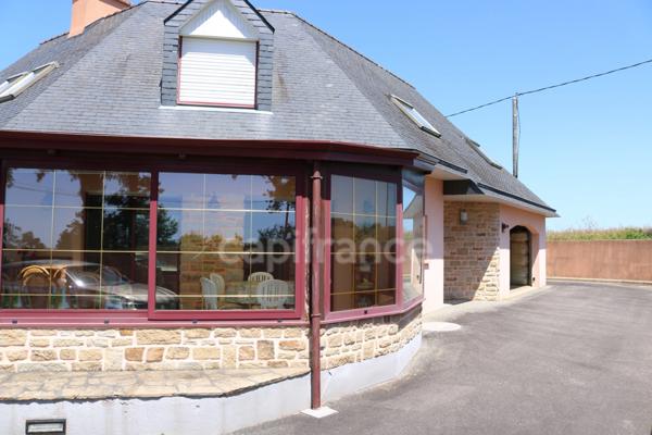 Maison à vendre 7 pièces KERLAZ (29) 149 m2 sur 713 m2 de terrain 4 chambres