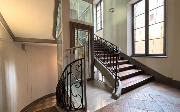 Appartement à louer    3 pièces • 77,15 m2 Toulouse